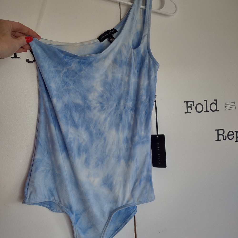 One shoulder bodysuit